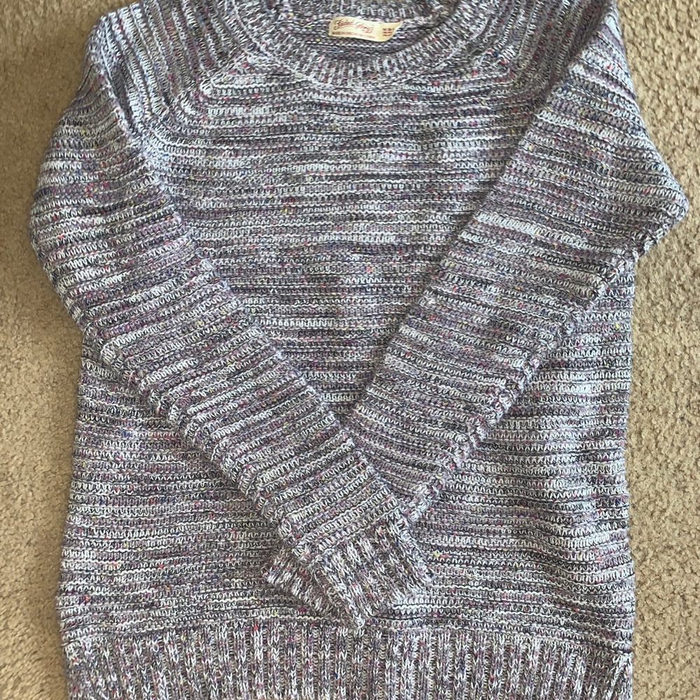 Grey sweater